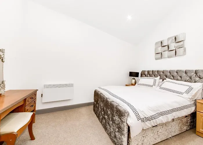 Regina Bradford (West Yorkshire)